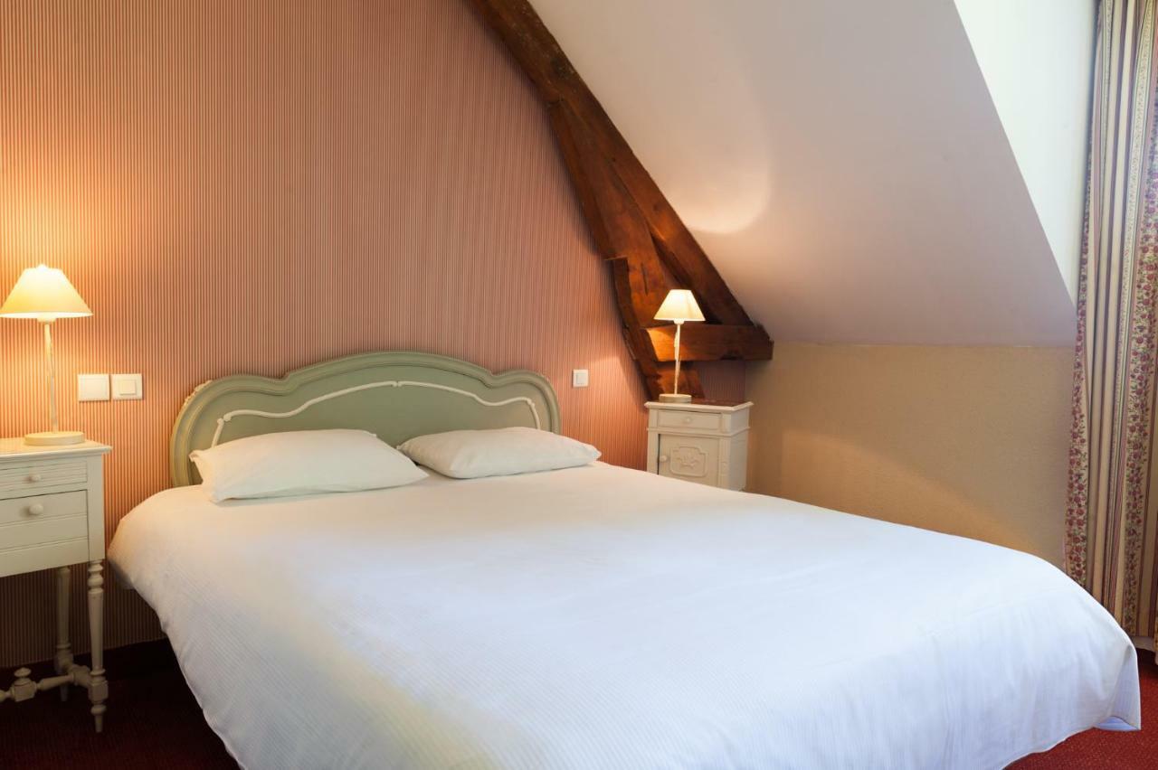 The Originals City, Hotel La Cour Carree, Eu Eu (Seine-Maritime) Kültér fotó
